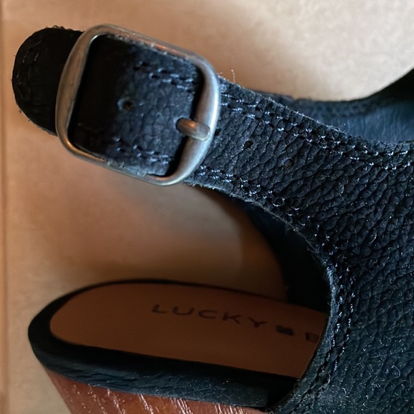 Lucky Brand NWT Black suede leather Wedges . Size 8.5 never worn still in box - Picture 6 of 7